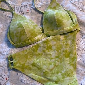 Lululemon swimsuit top and bikini bottom size 2